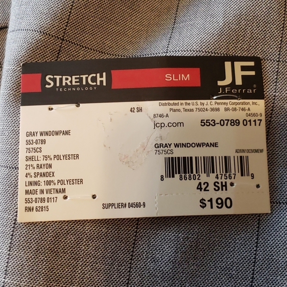 Suits - Picture 5 of 5